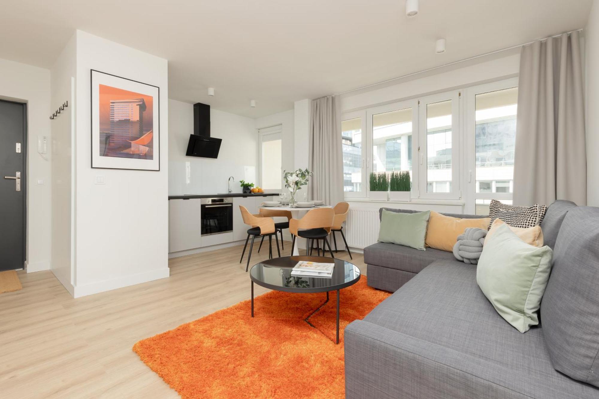 Center By Renters Апартаменти