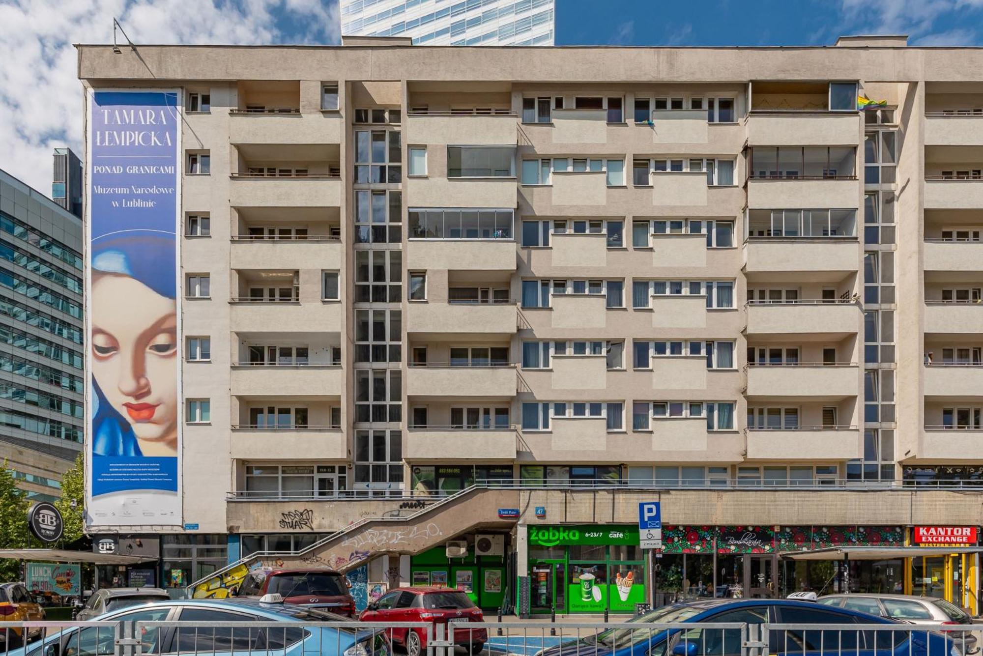 Апартаменти Center By Renters
