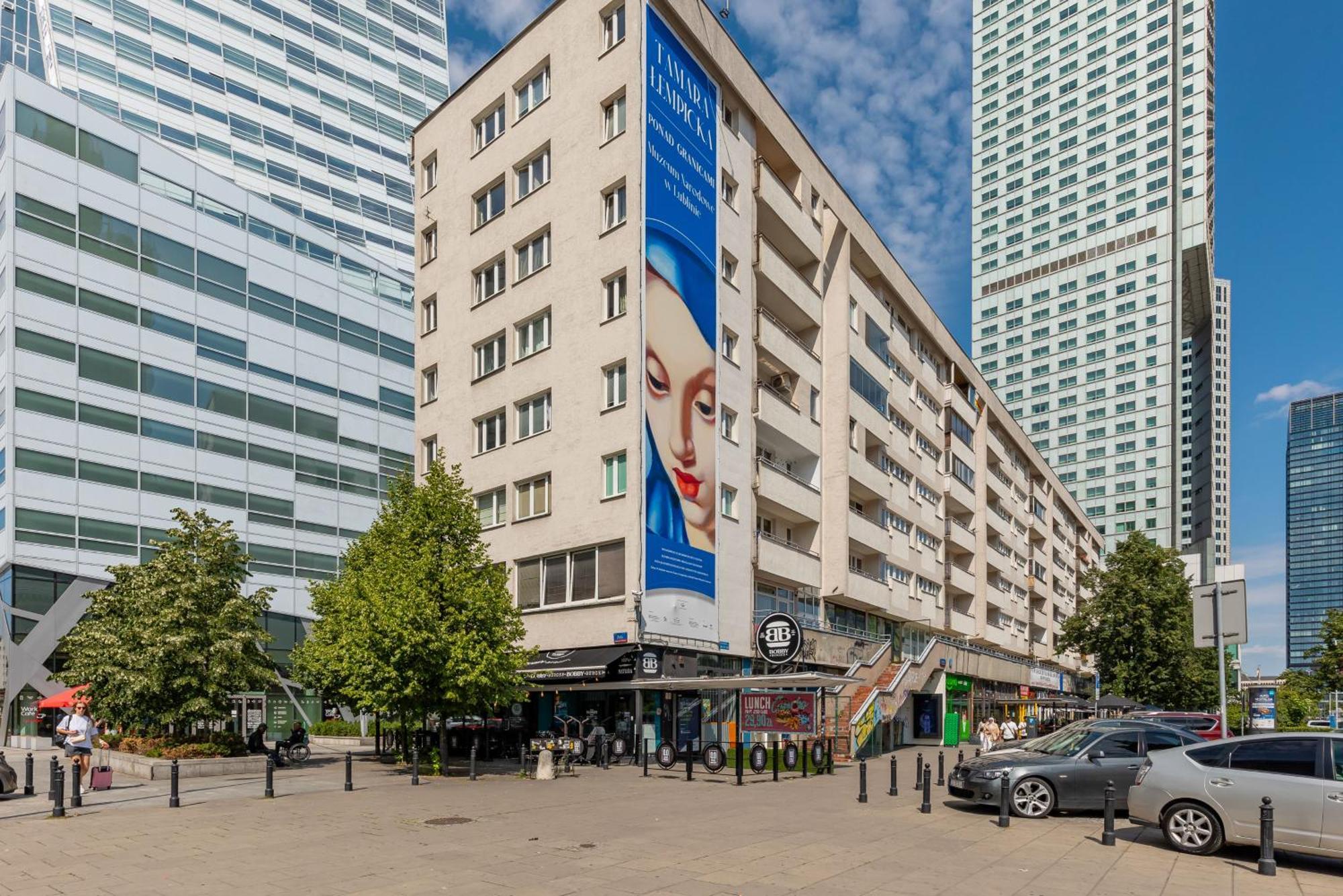 Апартаменти Center By Renters *